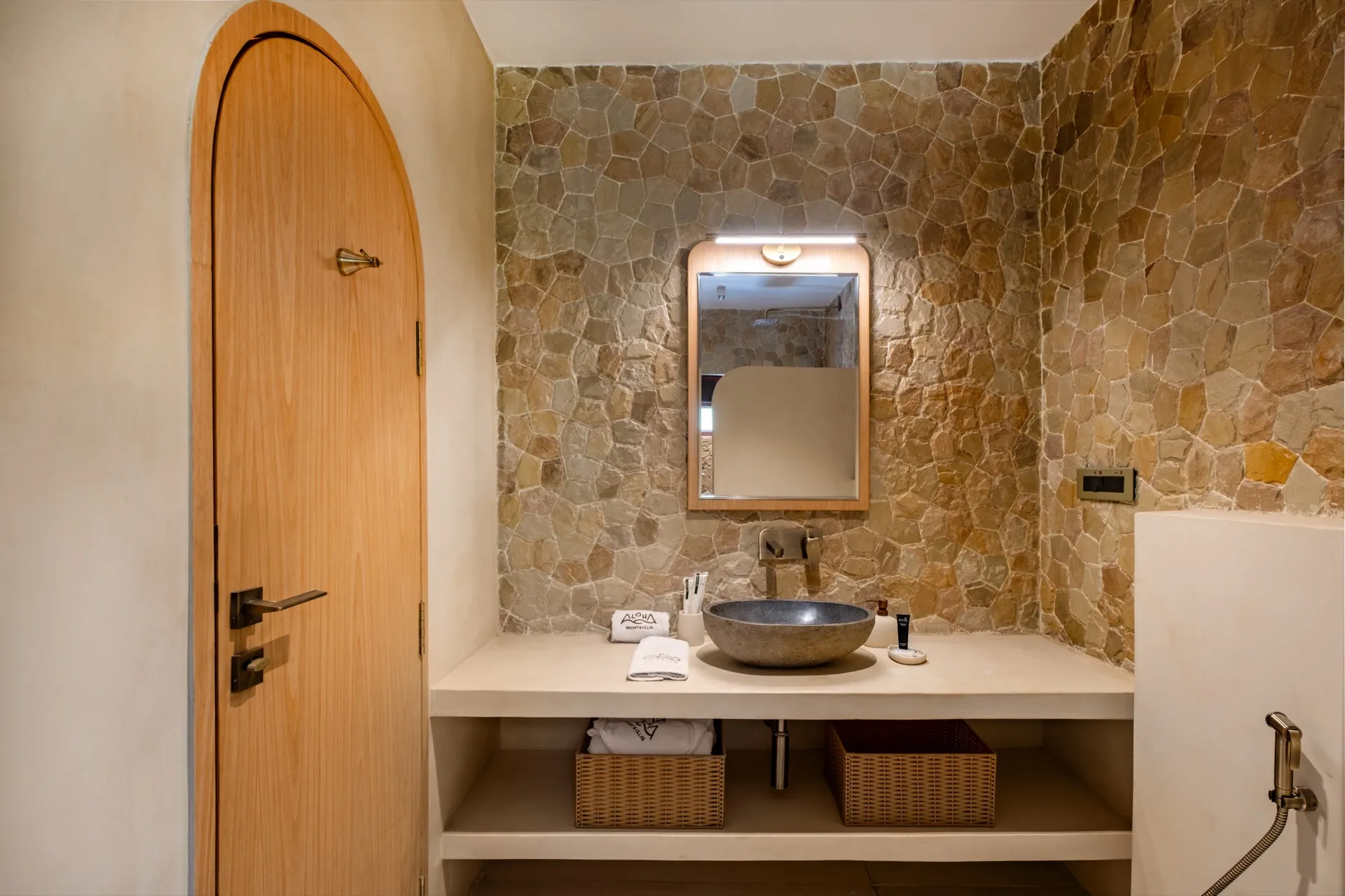 Private Pool Room - Photo 1